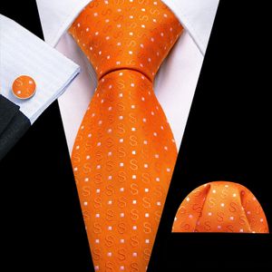 Nouvelle-Orange S de forme Tie pour hommes Fashion Fashion Silk Mandkinchief Cuffinks Set Groom Wedding Party Birthday Designer Barry.Wang 240517