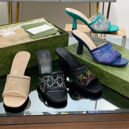 Novedad zapatillas diseñadores sandalias moda gasa diamantes de imitación sandalia a cuadros para mujer tacón alto diseñador zapato fábrica calzado zapatilla de calidad superior