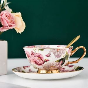 Novetly en Mooie Koffie Kop en Schotel Lepel Set Bone China Engels Afternoon Tea Cup Zwarte Thee Set Home Party Coffeeware 240319