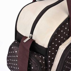 Sac à couches NRJE Fashion de grande capacité Sac de maman multifonctionnel sortant un sac portable Mather and-Baby Hand of Lading Babe Diaper Bag D240429