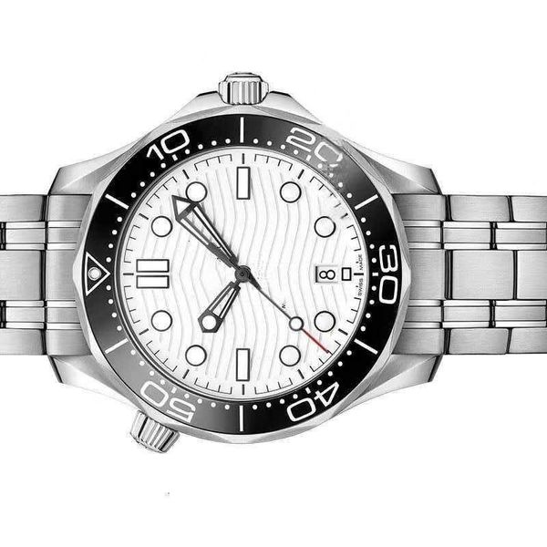 NTTD Limited James 007 Montre Mouvement automatique Montres Bracelet en acier inoxydable Designer Montre De Luxe Fashion Reloj