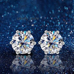 Nuoya Classic Design Six Claw Round Cut 0,5/1/2 Carat Moissanite 925 Sterling Silver Diamond Stud Earring voor vrouwen