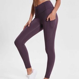 NWT L-01 Spandex Femmes Pantalons de yoga Pantalons Solid Sports Gym Wear High Workout LEGGINGS Elastic Fitness Lady Global Clangs Collons Côté