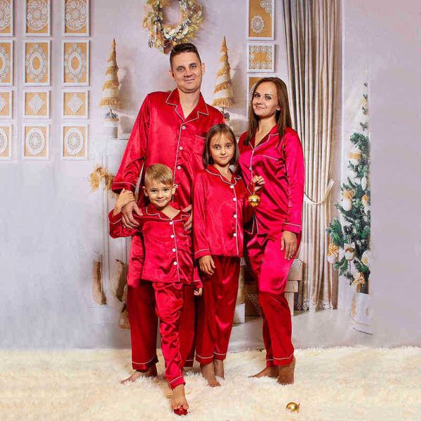 Nxy Costume de Famille Pyjamas en Satin de Noël Pj s Solide Tenues Assorties Parent Vêtements de Nuit de Noël Ensemble de Vêtements de Nuit pour Adultes Look
