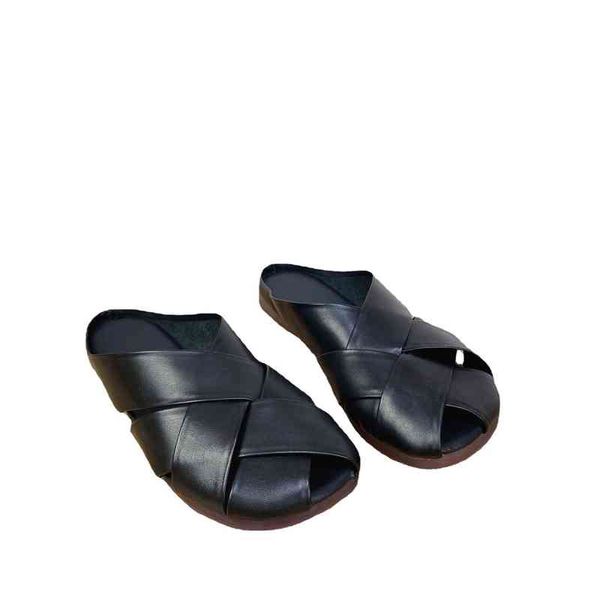 NXY Pantoufles Meilleures ventes de pantoufles pour femmes haut de gamme paresseuses croisées rétro portent des sandales à talons plats creuses Baotou 220125