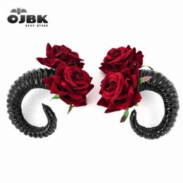 NXY SM Sex Volwassen speelgoed Gothic Cosplay Haarklemmen met Rode Rose Dark Queen Shofar Hoofd Accessoires Anime Rollenspel Punk Style Clamp voor Man Dames1220