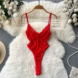 Nxy zomer kanten sexy camis bodysuits v nek band transparante dunne Franse rompers vrouwelijke schede massieve jumpsuits 230328