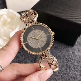 NY LA GM Fashion Full Brand Falle Wrist Watches Women Girl Crystal Bracelet Style Steel Metal Band Quartz avec horloge M172 DBG MLB