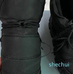 Nylon Gabardine Apres Ski Boots Blackper Wnameled Metal Triangle Logo Booties Rubber Sole Designer Ski Boots