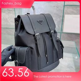 Nylon Hommes Designer Femmes Sac À Dos Triangle Ruck Sack Sacs À Dos Femme Sac À Dos Sacs À Main Bourse De Mode Sacs Fourre-Tout Marque Portefeuille Sac À Main 2302214D s sac