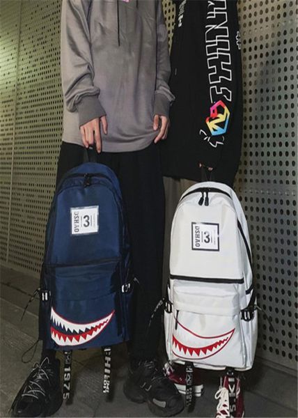 Nylon Schoolbag Spoof Shark Mouth Impress Computer Mochila al aire libre Fashion Men039s Mochila Travel5519973