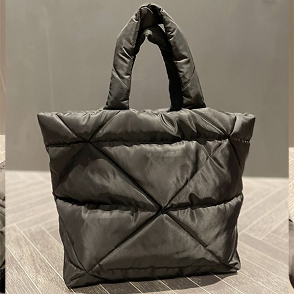 Nylon shopping sac fourre-tout triangle en métal grande capacité sac à bandoulière noir sac à main de mode fourre-tout décontractés coton plume lettre sacs pour femmes sac à main Designer