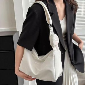 Nylon schoudertas vrouwen waterdichte mode grote capaciteit casual messenger tas buiten reizen crossbody tas