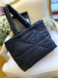 Nylon Tote 2023 Wintermode een schoudertas luxe ontwerper dames crossbody tas ritsjipper portemonnee messenger tas lichtgewicht alles match zwart