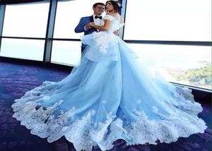 Ocean Blue Quinceanera -jurken Witte kanten Appliqued Off Schouder met kapeltrein Aline Sweet 16 jurken plus size size jurken7004057