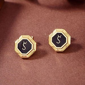 Octagon Gold Earring Border Charm Black Base Letter Ear Stud Women Light Convenience Lady Elegante oorbellen Pakket met doos