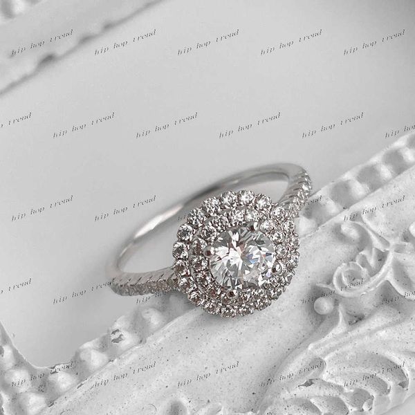 OEM Custom Moissanite Diamond Women Rings de boda de lujo para damas Oro real sólido 14K 18K Joyería de oro Rodio Anillo de rodio