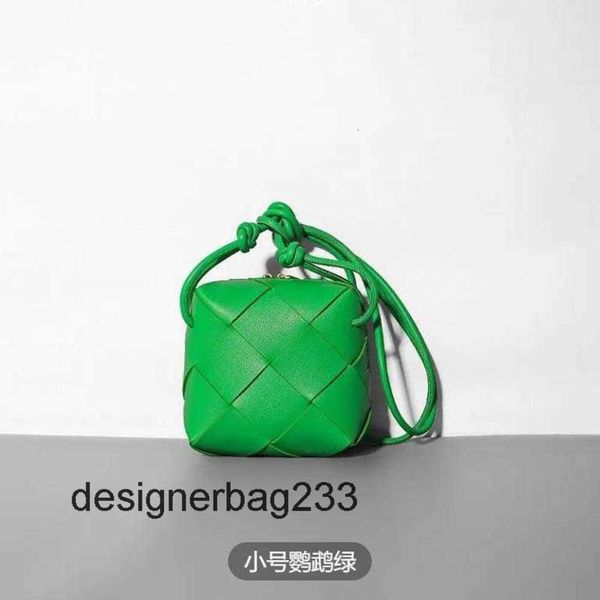 de botteg authentique han un sac de mode brandname et un sac de caméra Venetta sac italie bottegs luxe tissé deux styles mini cube crossbody cuboïde de conception boucle v4pj