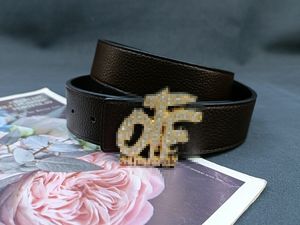 Off Designer Belt Brand Classic Letter Grommet Fashion Designer Echt leer Off Belt Men Belts Tailleband