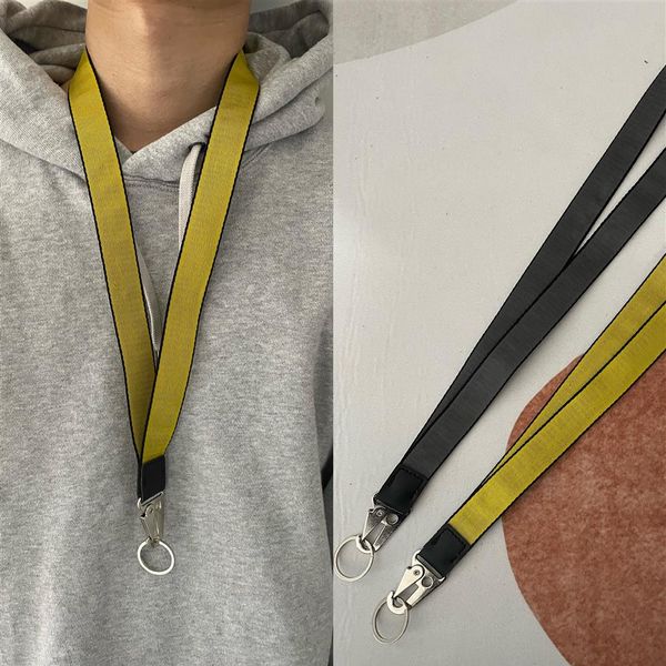 Industrial Lanyard Long porte-clés jaune sangle en nylon licou mode bagage pendentif unisexe marque designer sculpté boucle en alliage d266o