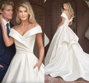 Off épaule vintage une ligne robes de mariée pour les mariées simples satin élégant plissé de jardin boho robes nuptiales