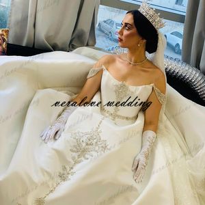 Van de schouder een lijn trouwjurk kralen kristal gewaad de mariee mode Oezbeeks bruidsjurken glamour bruid jurken