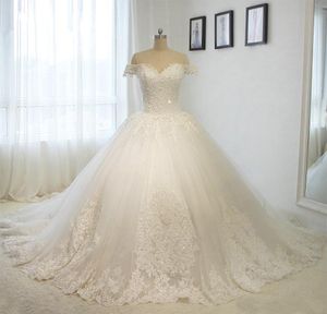 Off The Shoulder Short Sleeves Luxury Wedding Dresses Long Train Tulle Applique Beaded Ball Gowns Lace-up White Vintage Real Dress