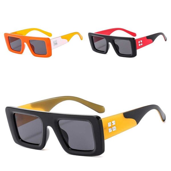 Lunettes de soleil blanc cassé Cadres de luxe Mode Sunglass Arrow X Frame Lunettes Lunettes populaires Street Hommes Femmes Hip Hop Sunglass Hommes Femmes Sports Voyage Lunettes de soleil