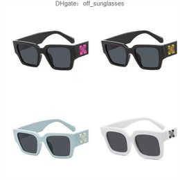 Offs White Fashion Frames Gafas de sol Marca Hombres Mujeres Gafas de sol Flecha X Marco Gafas Tendencia Hip Hop Square Sunglasse Deportes Viajes Sol 74MA