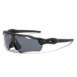 Les lunettes de soleil OklCycling Lunettes UV400 Black Polaris Black 5 Lens Cycling Eyewear Sports Grasses Lunets Mtb Porgles de vélo avec Case for Men Women EV