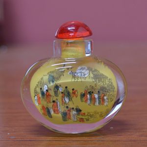 Oude Beijing Yiwei Inside Painted Snuff Fles Chinese Stijl Speciale Ambachten Business Buitenlandse Zaken Reizen Herdenkingsgeschenk