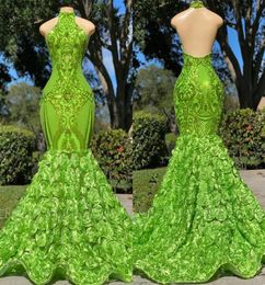 Olive vert sirène robes de bal sexy appliques de dentelle sans dos backs fleurs couche couche 2k23 Black Girls Party Robes de fête arabe Vest6861750