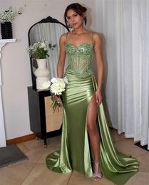 Vestidos de noche mexicanos de color verde oliva Correas 2024 Beading Crystal Lace Appliques Slit Bridesmaid Recepción Party Gownss Vestidos
