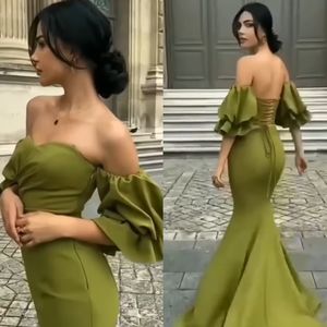 Olive Green Satin Mermaid Prom Dresses Sexy Open Back Vacature Off Schouder Ruches korte mouw avondjurken speciale gelegenheid jurk voor vrouwen meisjes 2023