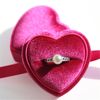 Boîte à anneau velours forme de coeur Double anneau Boîtes d'affichage Bijoux de bijoux pour le mariage de la proposition