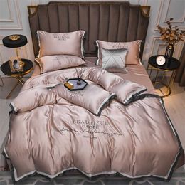 OLOOEY Luxe Borduurwerk Beddengoed Set Silky Bed Set Dekbedovertrek Bed Blad Pilwocasen Queen King Size July Upgrade Dikkere versie 211007