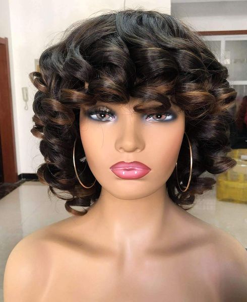 Ombre mettant en évidence Funmi Curly Human Hair Wigs for Black Femmes Fringe Wig Pixie Cut Wig Curly Full Machine Full Wigs Curls d'oeuf Bob Wig avec une frange 180% de densité Full Natural