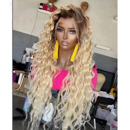 Ombre Honing Blonde Diepe Golf Kant Voor Menselijk Haar Pruik 13x4 Water Wave HD Transparant Kant Frontale Pruiken Voor Vrouwen