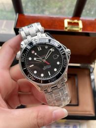 Ome Nuevos relojes de lujo para hombre Maquinaria automática Reloj de alta calidad Reloj de diseñador de primeras marcas Cinturón de acero inoxidable Hombres Accesorios de moda Regalos de vacaciones OM