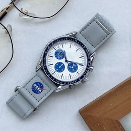 OMEG 43 mm Designer-Luxus-Armbanduhr von hoher Qualität für Herren, Herren-Armbanduhren für die Luft- und Raumfahrt, alle Zifferblätter mit sechs Nadeln, Quarzuhr, Luxus-Armbanduhr mit Lederarmband