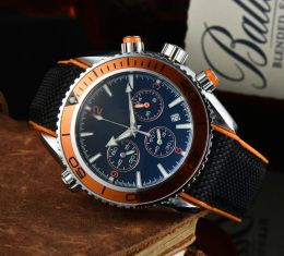 Omega nouvelles montres de luxe pour hommes montre à quartz de haute qualité 44mmtop marque designer horloge bracelet en cuir noir ceinture chronographe travail hommes accessoires de mode cadeaux de vacances