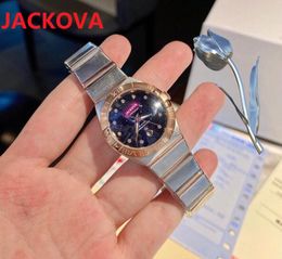 En venta Top Model Womens Movimiento de cuarzo Reloj de tiempo Relojes 32 mm Moda de alta calidad de lujo de acero inoxidable cielo azul diamantes reloj de pulsera Reloj de lujo para hombre
