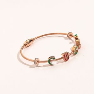 sur des bracelets de style femmes en cristal bracelet créateur de marque de marque de marque de bijoux en acier en acier inoxydable or cadeau Bangles 3Colors Party AA