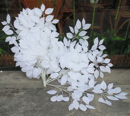 Une Douzaine Artificielle Blanc Banyan Feuilles De Mariage Festival Célébration Fond Route Led Maison DIY Décoratif Faux Fleur 0614