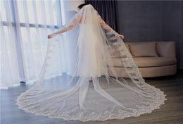 Une couche 33 mètres de luxe voile de mariage WhiteIvory cathédrale voiles de mariée personnaliser nouvelles appliques bord voile de fête de mariage avec C4736472