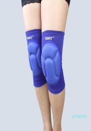 Une paire épaississante de football Volleyball Extreme Sports Galet Poussions de genou Support Protection Cycling Knee Protector Kneepad 34226972604137