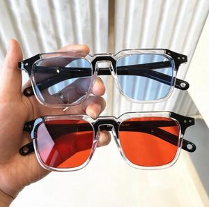 Lunettes de couleur de bonbons une pièce Lunettes de soleil carrées pour femmes Luxury Designer Sun Glasses Femme Big Shades Summer Femme Sunshade Verre