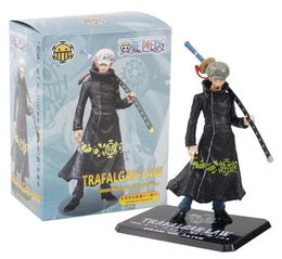 Een stuk dood of levend Trafalgar Law Figuur Actie Zeven krijgsheren van het Sea PVC -collectiemodel Toys1723357