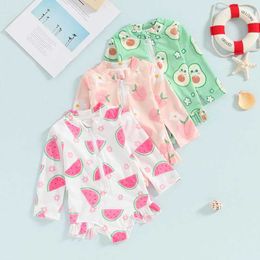 One-Pieces 2024 kleuterschool en kinderkleding meisjes zwempak fruit afdrukken ritssluiting frilly strak passend badpak baby zwempak h240508