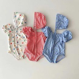 One Pieces 2 PCS Summer Kids Baby Girl Swimming Wear One Piece Heart Print Girlsuits Swimwear H240425